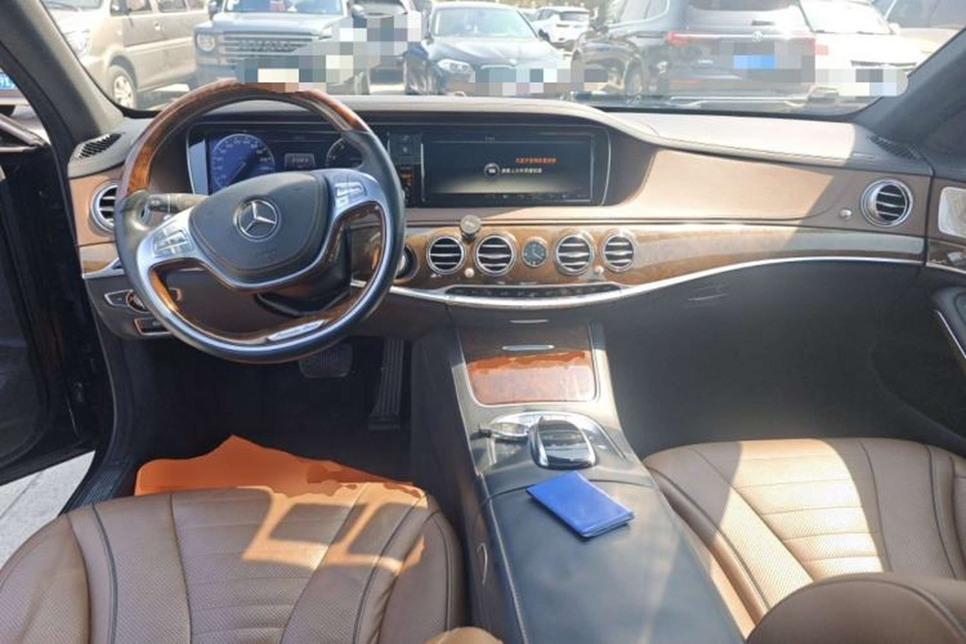 Used Mercedes-Benz S-Class 2014 S 500 L 4MATIC Center Console