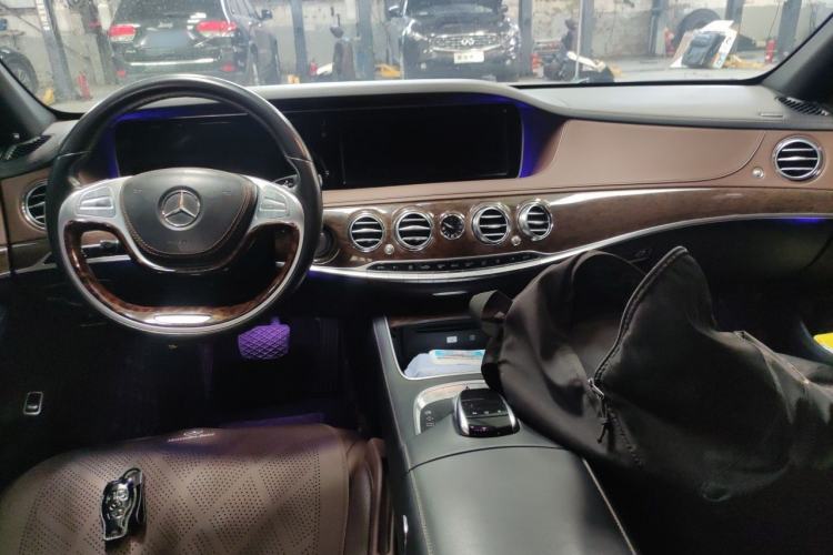 Used Mercedes-Benz S-Class 2014 S 320 L Business Model Center Console
