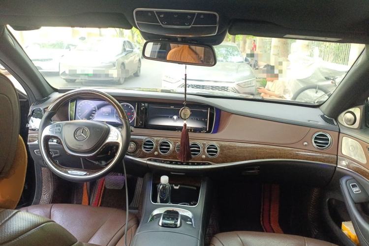 Used Mercedes-Benz S-Class 2014 S 320 L Business Model Center Console