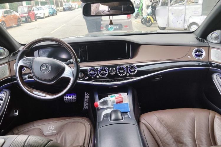 Used Mercedes-Benz S-Class 2014 S 400 L Luxury Model Center Console