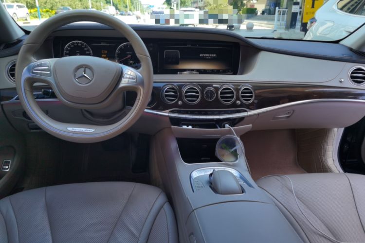 Used Mercedes-Benz S-Class 2014 S 400 L Prestige Edition Center Console