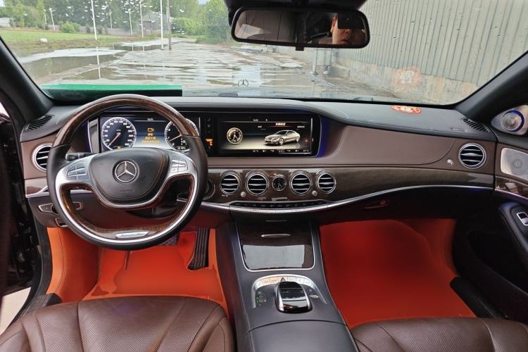 Used Mercedes-Benz S-Class 2014 S 320 L Business Model Center Console