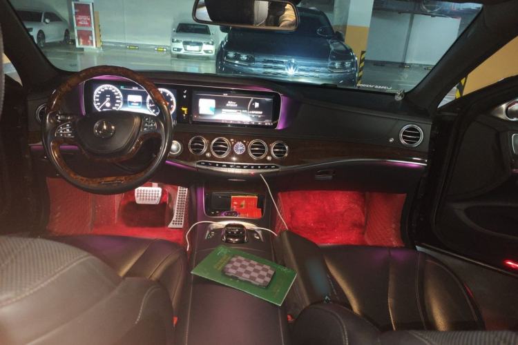 Used Mercedes-Benz S-Class 2014 S 320 L Business Model Center Console