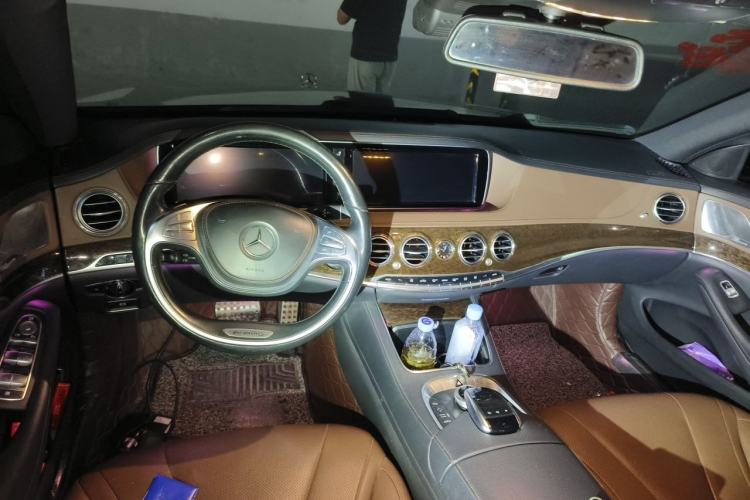 Used Mercedes-Benz S-Class 2014 S 320 L Business Model Center Console