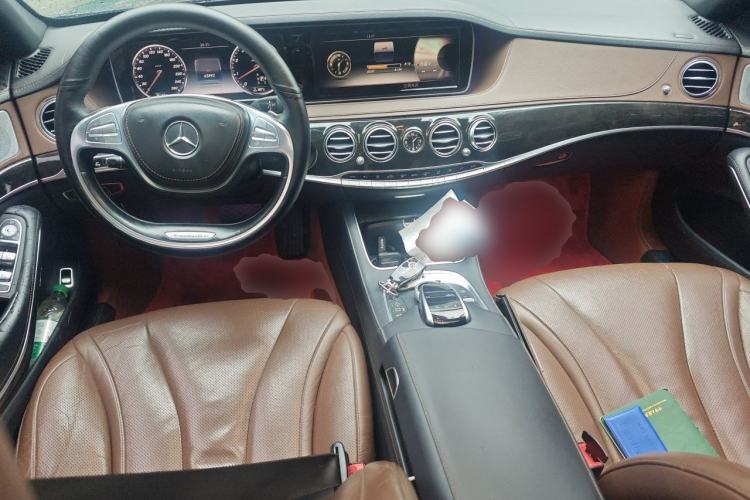 Used Mercedes-Benz S-Class 2014 S 320 L Luxury Model Center Console