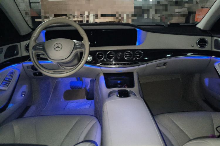 Used Mercedes-Benz S-Class 2014 S 320 L Luxury Model Center Console