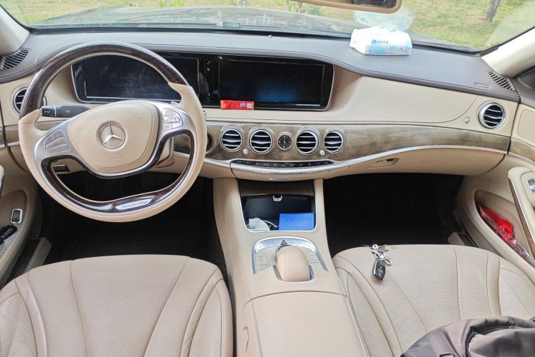 Used Mercedes-Benz S-Class 2014 S 400 L Prestige Edition Center Console