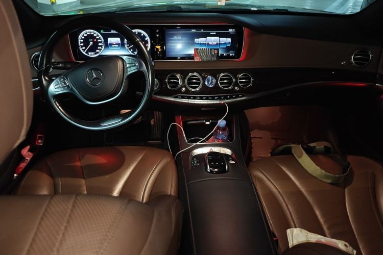 Used Mercedes-Benz S-Class 2014 S 320 L Business Model Center Console