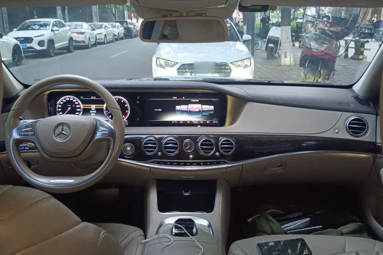 Used Mercedes-Benz S-Class 2014 S 320 L Business Model Center Console