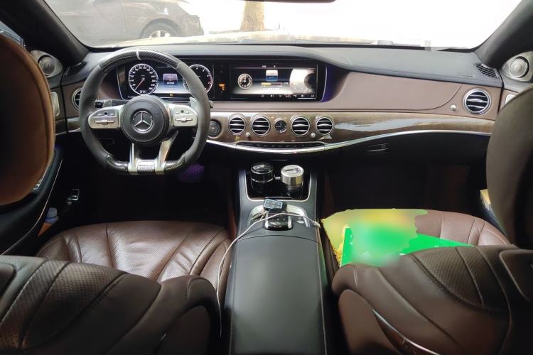 Used Mercedes-Benz S-Class 2014 S 320 L Luxury Model Center Console