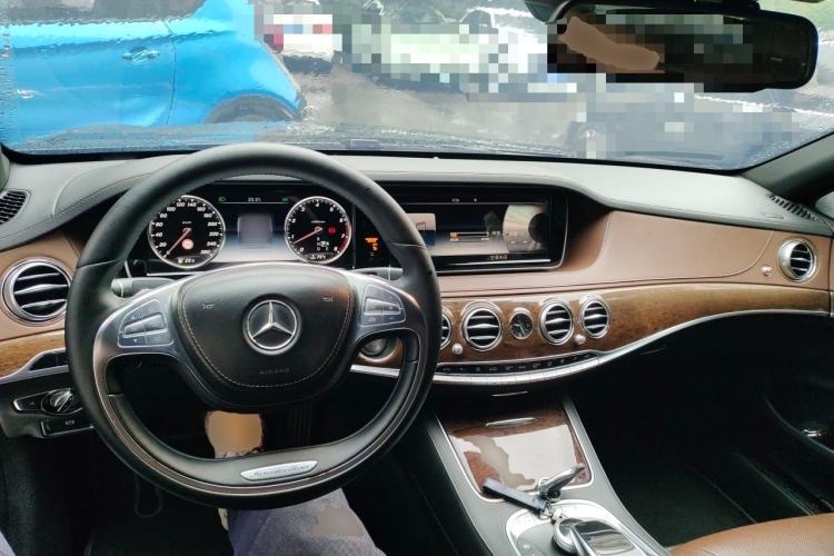 Used Mercedes-Benz S-Class 2014 S 320 L Business Model Center Console