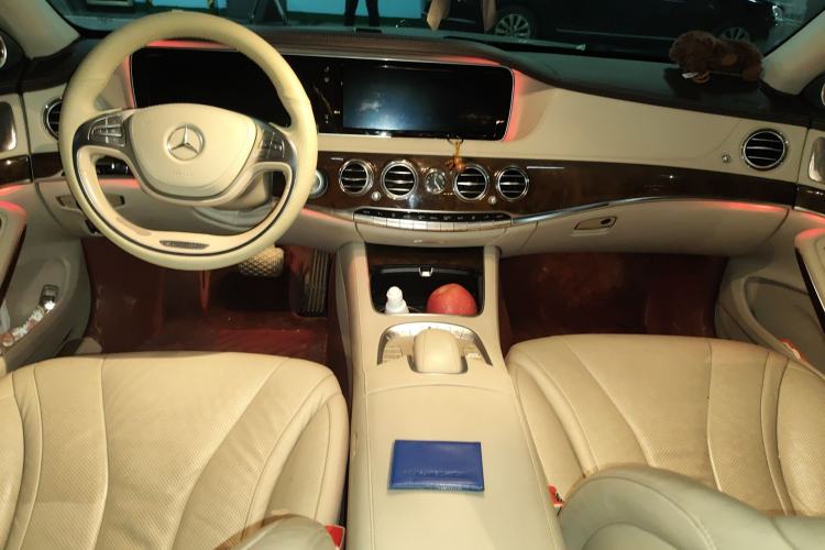 Used Mercedes-Benz S-Class 2014 S 400 L Prestige Edition Center Console