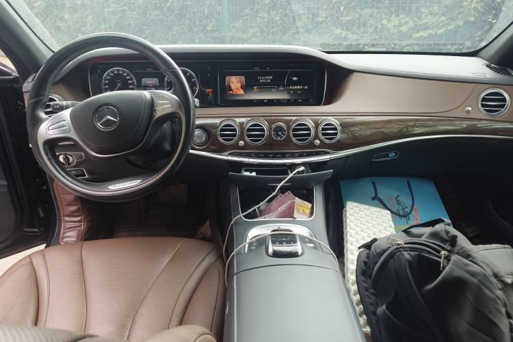 Used Mercedes-Benz S-Class 2014 S 320 L Business Model Center Console