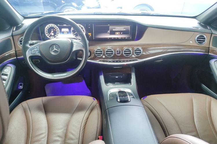 Used Mercedes-Benz S-Class 2014 S 320 L Business Model Center Console