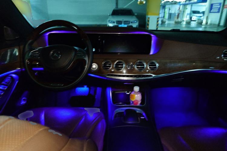 Used Mercedes-Benz S-Class 2014 S 400 L Prestige Edition Center Console