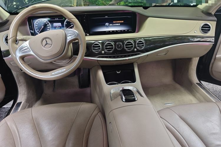 Used Mercedes-Benz S-Class 2014 S 320 L Luxury Model Center Console