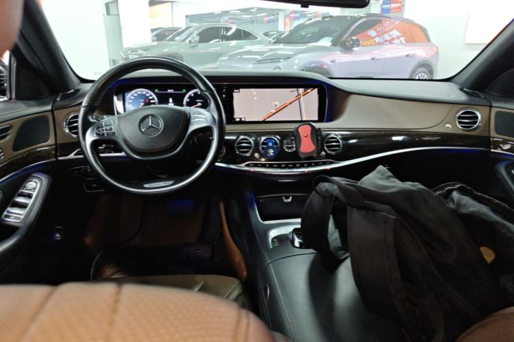 Used Mercedes-Benz S-Class 2014 S 320 L Business Model Center Console