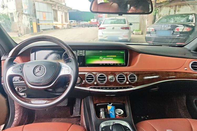 Used Mercedes-Benz S-Class 2014 S 400 L Prestige Edition Center Console
