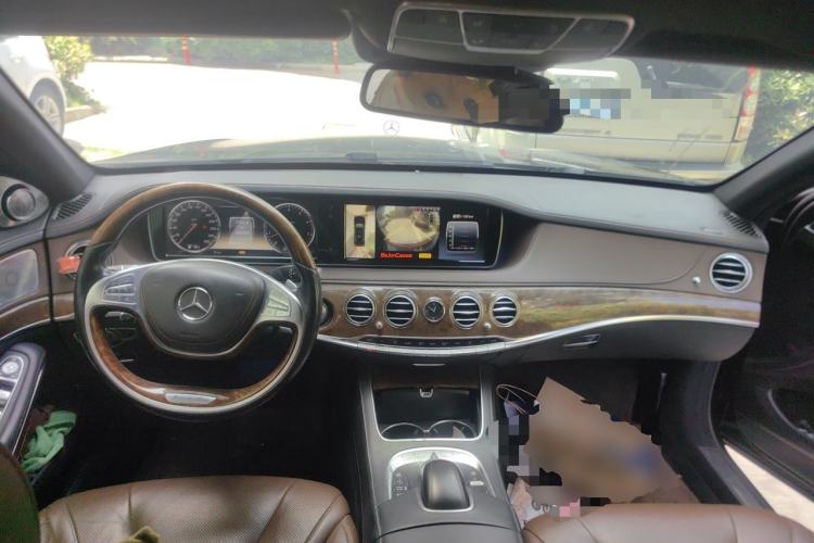 Used Mercedes-Benz S-Class 2014 S 400 L Prestige Edition Center Console