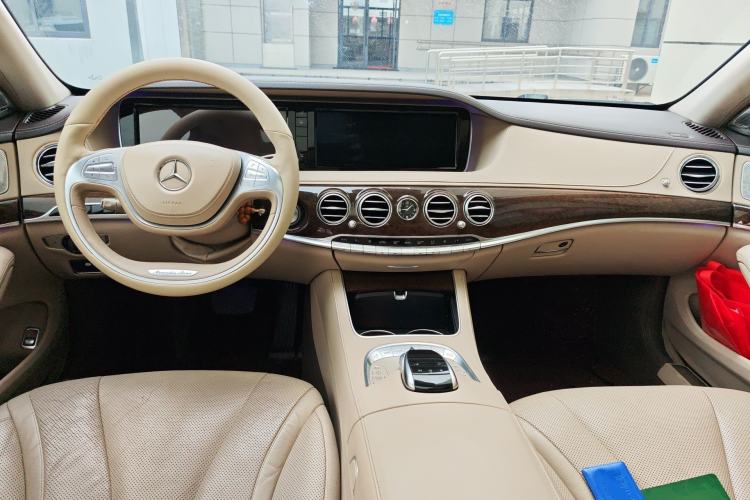 Used Mercedes-Benz S-Class 2014 S 320 L Business Model Center Console