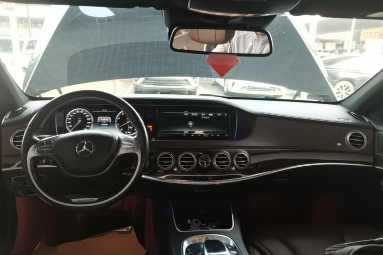 Used Mercedes-Benz S-Class 2014 S 320 L Business Model Center Console