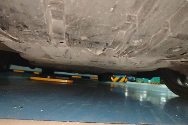 Used Mercedes-Benz S-Class 2014 S 400 L HYBRID Chassis Front
