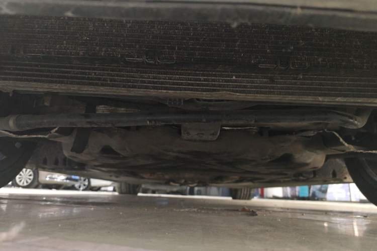 Used Mercedes-Benz S-Class 2014 S 400 L HYBRID Chassis Front