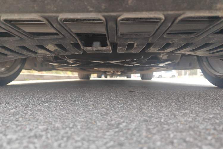 Used Mercedes-Benz S-Class 2014 S 400 L HYBRID Chassis Front