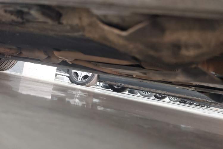 Used Mercedes-Benz S-Class 2014 S 400 L HYBRID Chassis Front Right