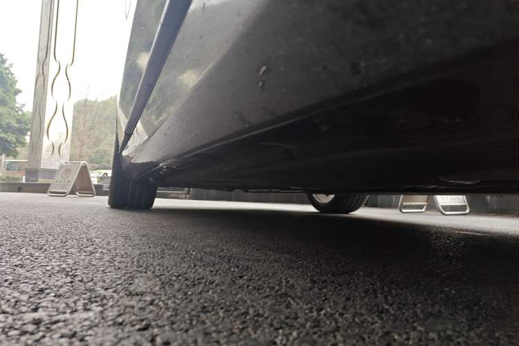 Used Mercedes-Benz S-Class 2014 S 400 L Luxury Model Chassis Front Right