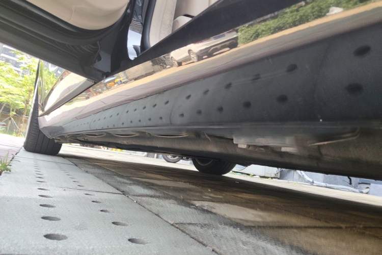Used Mercedes-Benz S-Class 2014 S 500 L 4MATIC Chassis Rear Left