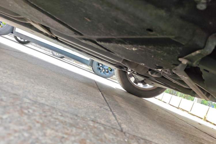 Used Mercedes-Benz S-Class 2014 S 320 L Business Model Chassis Rear Left