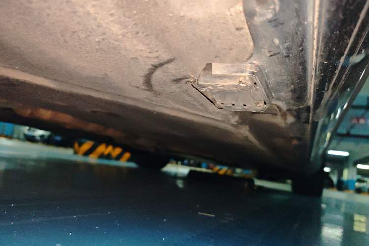 Used Mercedes-Benz S-Class 2014 S 400 L HYBRID Chassis Rear Right