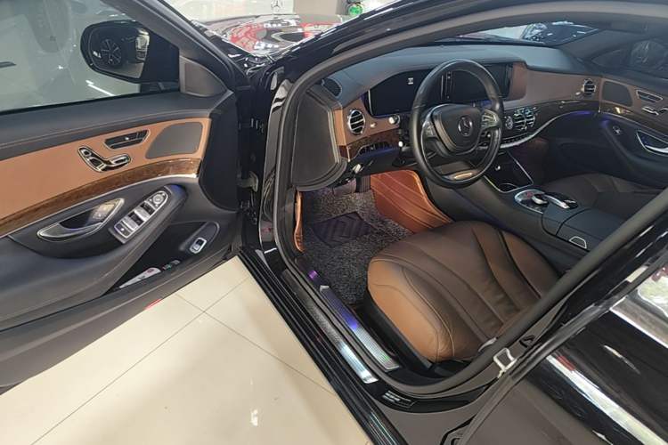 Used Mercedes-Benz S-Class 2014 S 320 L Business Model Driver Seat