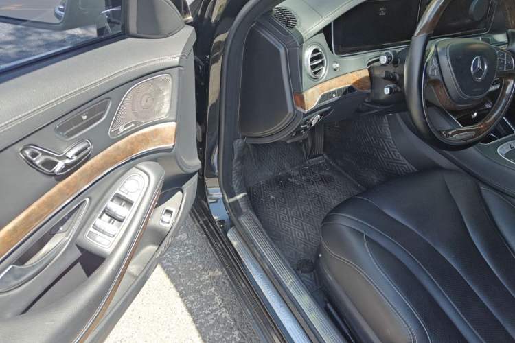Used Mercedes-Benz S-Class 2014 S 400 L Prestige Edition Driver Seat