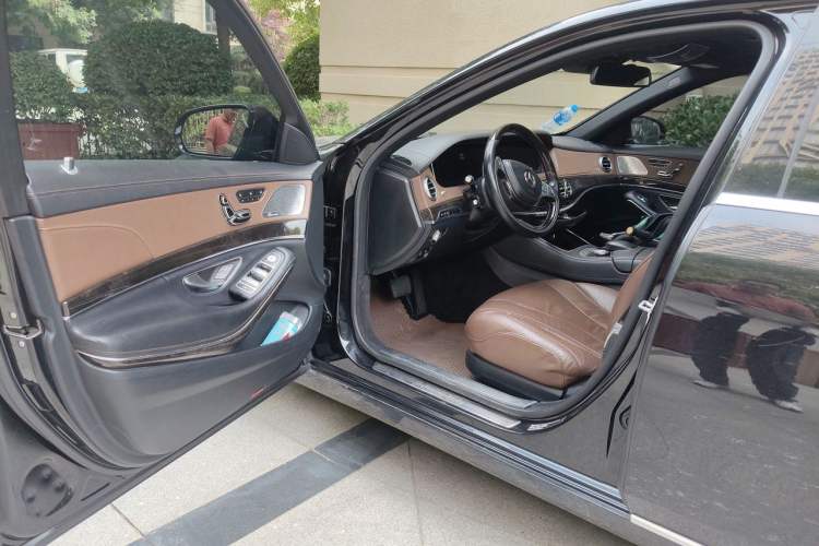 Used Mercedes-Benz S-Class 2014 S 400 L Prestige Edition Driver Seat