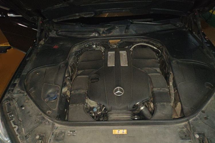 Used Mercedes-Benz S-Class 2014 S 320 L Business Model Engine Bay