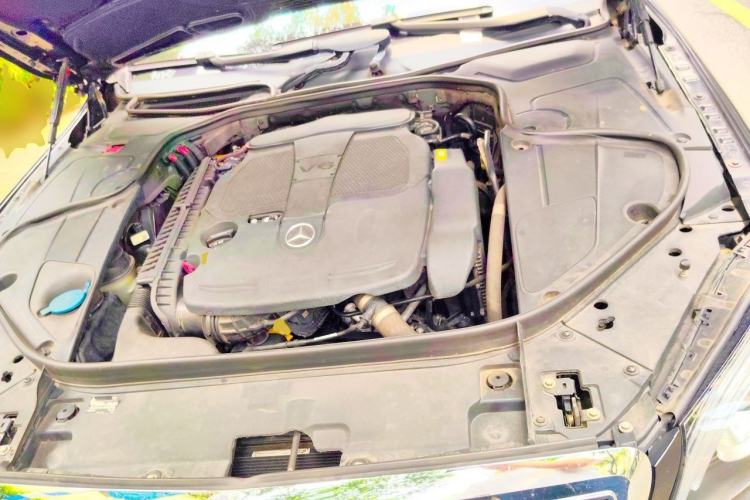 Used Mercedes-Benz S-Class 2014 S 400 L HYBRID Engine Bay