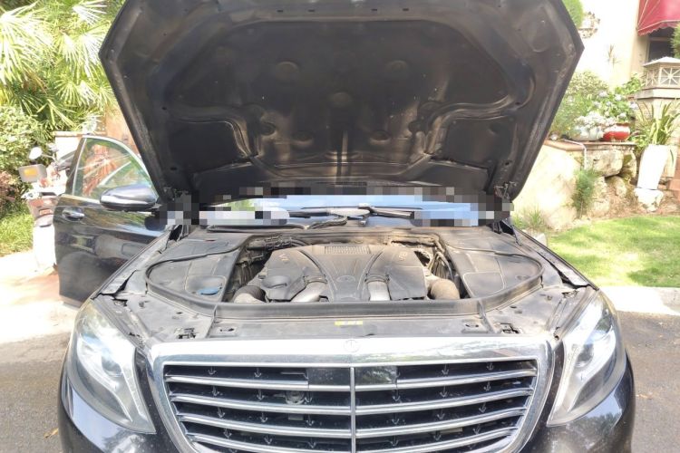 Used Mercedes-Benz S-Class 2014 S 500 L Engine Bay