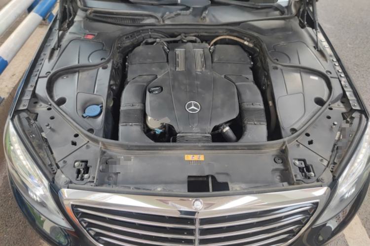 Used Mercedes-Benz S-Class 2014 S 320 L Business Model Engine Bay