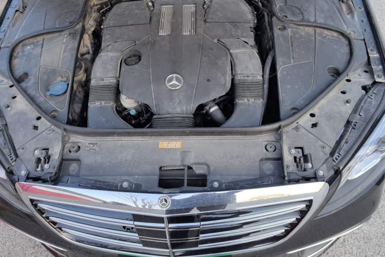 Used Mercedes-Benz S-Class 2014 S 320 L Business Model Engine Bay