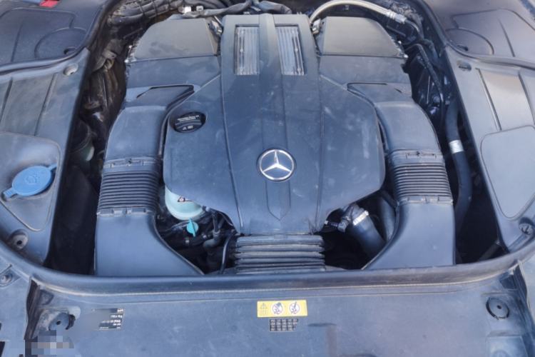 Used Mercedes-Benz S-Class 2014 S 320 L Business Model Engine Bay