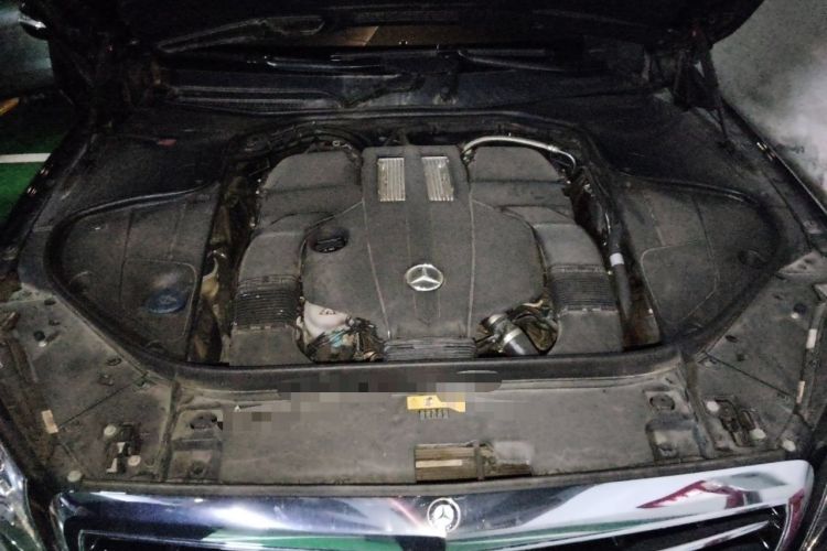Used Mercedes-Benz S-Class 2014 S 320 L Business Model Engine Bay