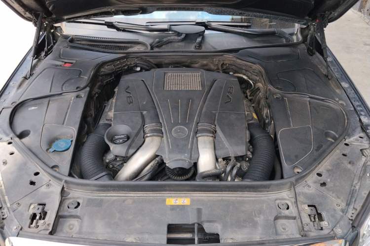 Used Mercedes-Benz S-Class 2014 S 500 L Engine Bay