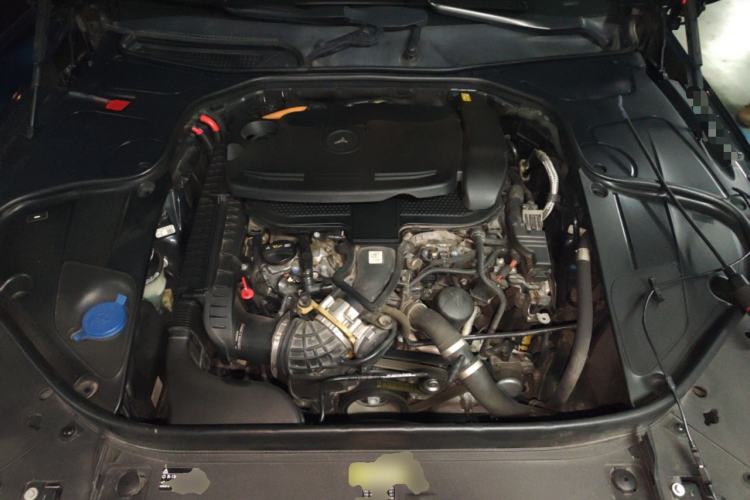 Used Mercedes-Benz S-Class 2014 S 400 L HYBRID Engine Bay