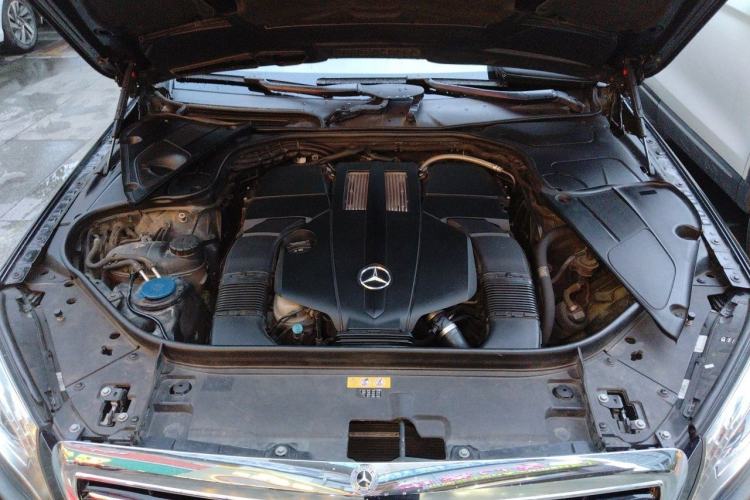 Used Mercedes-Benz S-Class 2014 S 320 L Business Model Engine Bay