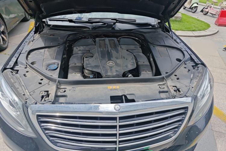 Used Mercedes-Benz S-Class 2014 S 400 L Prestige Edition Engine Bay