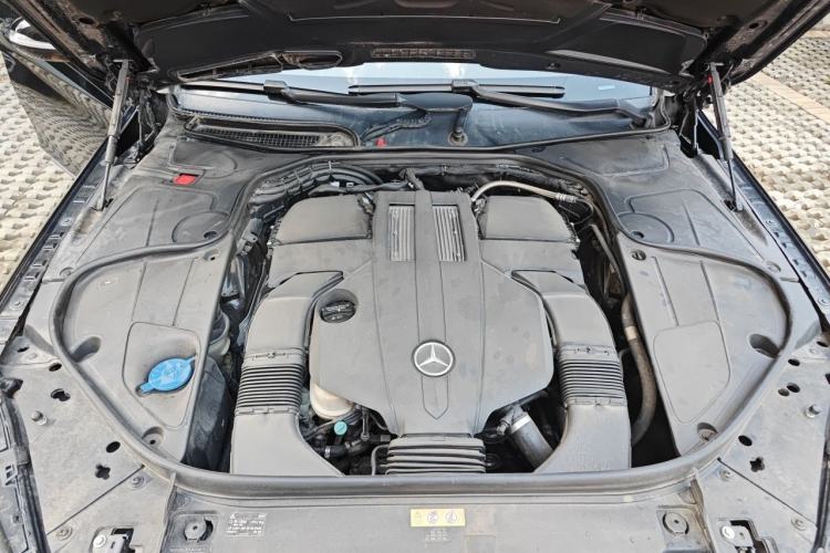 Used Mercedes-Benz S-Class 2014 S 320 L Business Model Engine Bay