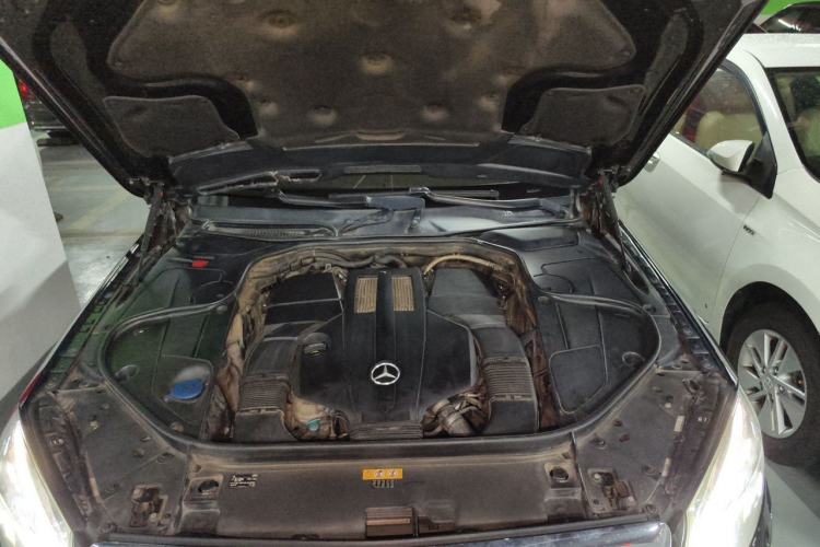 Used Mercedes-Benz S-Class 2014 S 320 L Business Model Engine Bay