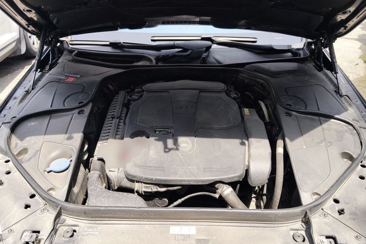 Used Mercedes-Benz S-Class 2014 S 400 L HYBRID Engine Bay
